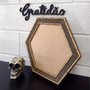 Moldura com Gravação de Bambu Hexagonal para Quadros com Fundo em MDF - 4,5x1,5