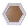 Moldura Provençal com Gravação Hexagonal para Quadros com Fundo em MDF e PVC Antirreflexo - 6x1,5