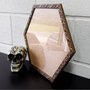Moldura com Gravação de Folhagens Hexagonal para Quadros com Fundo MDF e Vidro - 2x1