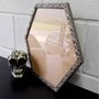 Moldura com Gravação de Folhagens Hexagonal para Quadros com Fundo MDF e Vidro - 2x1