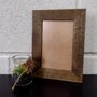 Moldura em Madeira Natural Gravada para Quadros e Fotos com Fundo MDF e PVC Antirreflexo - 3x1