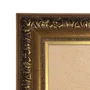 Moldura Estilo Renascentista com Perfil Interno Liso Chanfrado e Externo com Gravação Ornamental Efeito Metálico para Quadros e Fotos com Fundo Mdf - 9,2x2,7