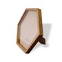 Moldura Hexagonal Caixa Alta com Vidro para Quadros Quilling e Scrapbook Mais Fundo em Mdf com Suporte - Revestida - 1,5x3