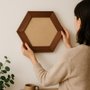 Moldura Hexagonal Chanfrada com Acabamento Côncavo Estilo Madeira Rústica Com Fundo MDF - 5x2,1