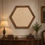 Moldura Hexagonal de Madeira Clássica com Detalhes Gravados para Quadros e Fotos com Fundo Mdf - 3,2x1,5
