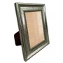 Porta Retrato Com Moldura Chanfrada Com Padrão Oval Gravado Efeito Aço Metal Escovado Com Suporte E Frente Em Acetato - 4,6x2,1