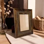 Porta Retrato Com Moldura com Friso e Gravação de Padrão de Traços com Suporte e Frente em Vidro - 6,6x1,7