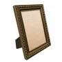 Porta Retrato Com Moldura De Gravação Floral Em Relevo Com Filete Perolado e Acabamento Dourado Metalizado Com Suporte e Frente Em PVC Antirreflexo - 2,1x1,8