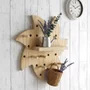 Prateleira Pegboard Sol Em Madeira Pinus com 9 Pinos e 2 Prateleiras 10cm