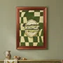 Quadro Decorativo Estilo Pintura Folk Moderna Composição de de Peixes no Prato Oval em Fundo com Padrão Xadrez Verde Texturizado