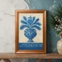 Quadro Decorativo Vaso Ornamental em Azul e Branco: Estampa de Acanto e Arabescos Estilo Delft ou Chinesaria
