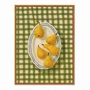 Quadro Em Tela Canvas Estilo Pintura Mid Century Composição de Cinco Pêras Amarelas em Prato Listrado sobre Toalha Xadr
